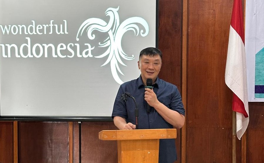 Rico Sia Terus Perjuangkan Kemajuan Pariwisata Raja Ampat
